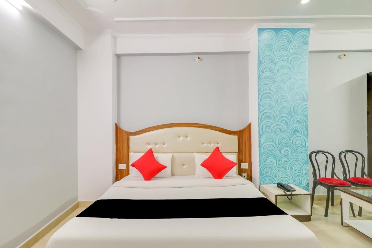 Super Oyo Capital O Heritage House Colonelganj Extérieur photo