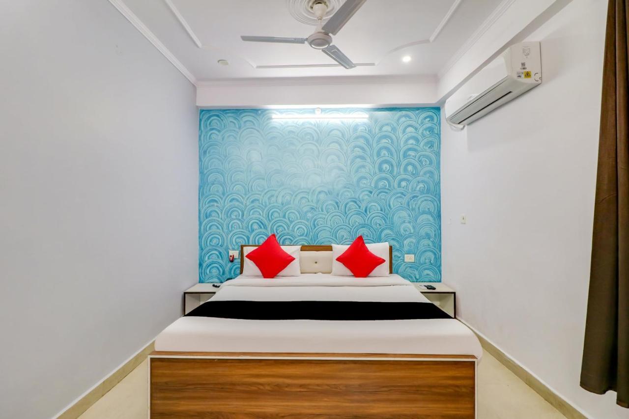 Super Oyo Capital O Heritage House Colonelganj Extérieur photo
